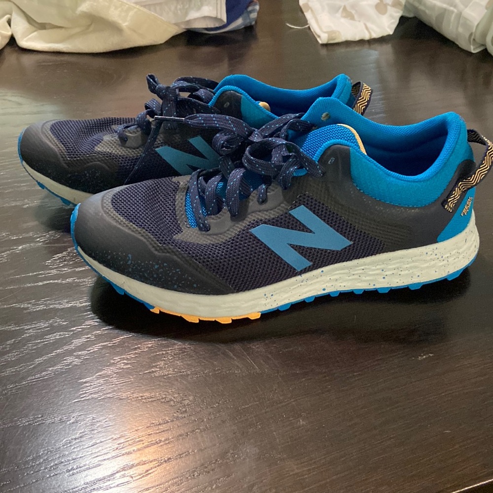 Boys shoes size 6.5 big boys